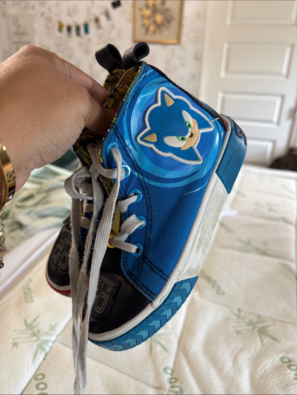Blue Sonic the Hedgehog Kids High-Top Sneakers